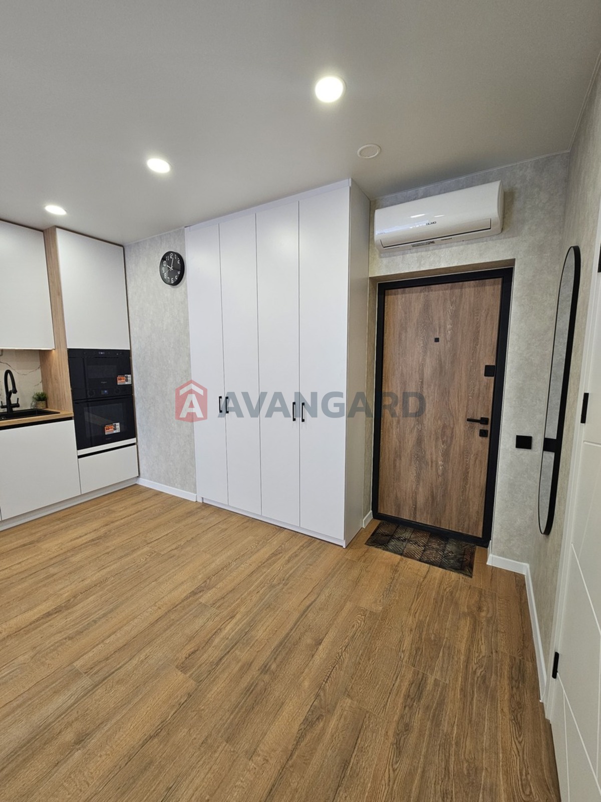 1 кім. квартира, 43/13/21 кв. м., 17/20 поверх фото 2 1 кім. квартира, 43/13/21 кв. м., 17/20 поверх фото 2