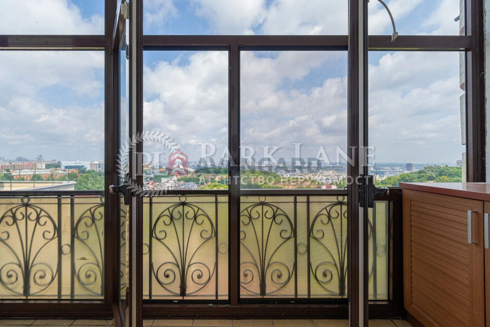 6 комн. квартира, 328/148/21 кв. м., 6/7 этаж фото 15 6 комн. квартира, 328/148/21 кв. м., 6/7 этаж фото 15