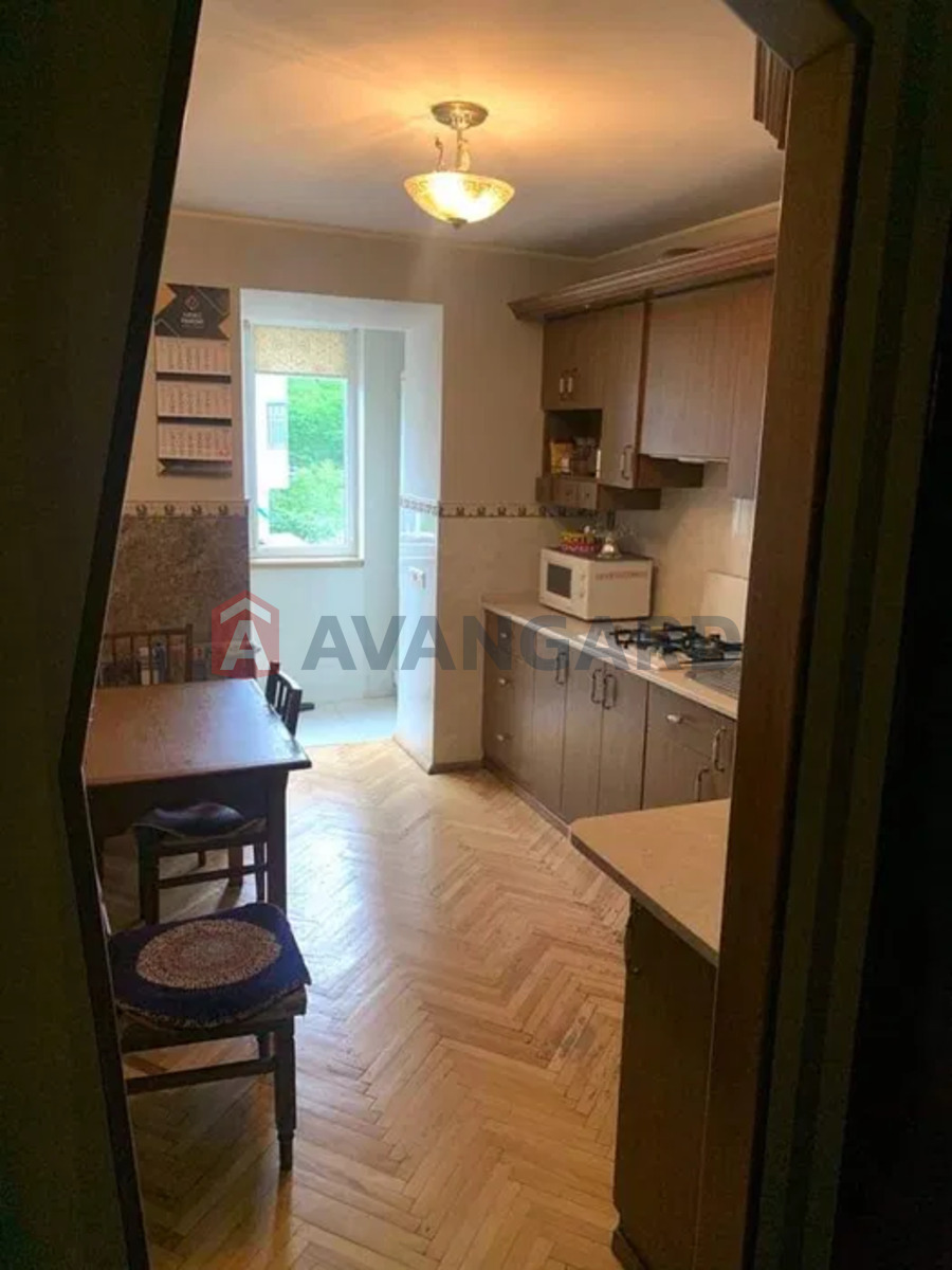 3 кім. квартира, 70/-/9 кв. м., 2/9 поверх фото 10 3 кім. квартира, 70/-/9 кв. м., 2/9 поверх фото 10