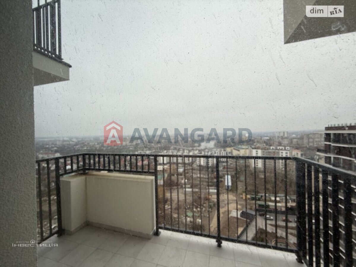 2 кім. квартира, 65/-/- кв. м., 13/20 поверх фото 4 2 кім. квартира, 65/-/- кв. м., 13/20 поверх фото 4