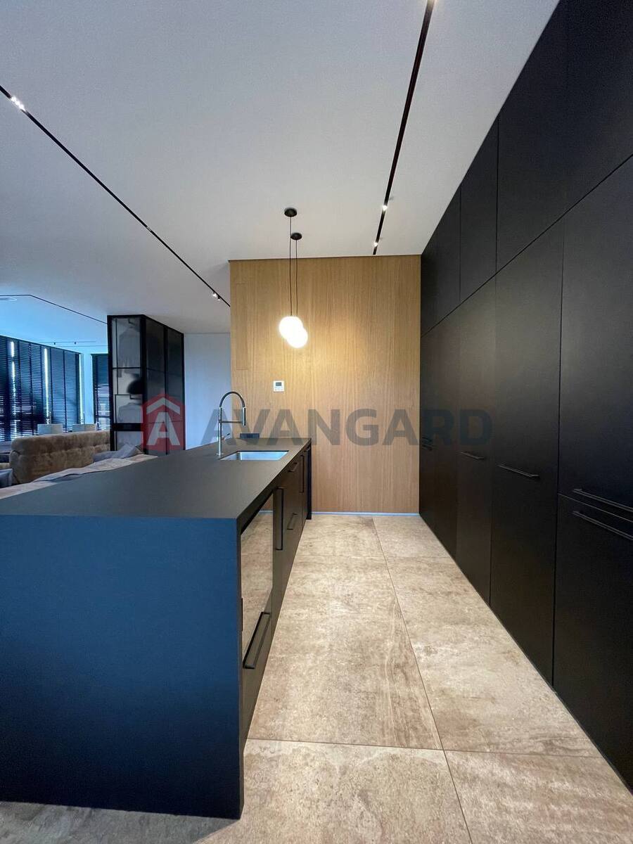 3 кім. квартира, 93/-/- кв. м., 5/6 поверх фото 15 3 кім. квартира, 93/-/- кв. м., 5/6 поверх фото 15