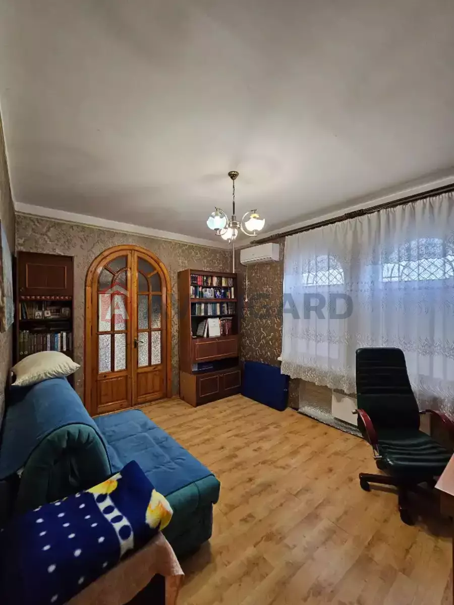 5 комн. квартира, 195/-/10 кв. м., -/2 этаж фото 8 5 комн. квартира, 195/-/10 кв. м., -/2 этаж фото 8