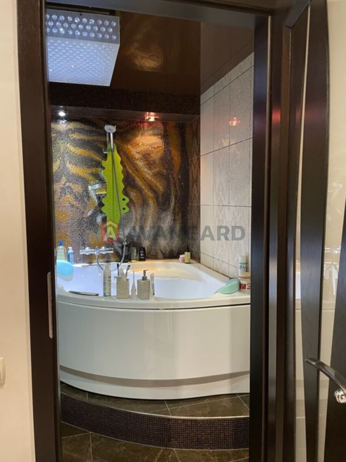 4 комн. квартира, 130/-/12 кв. м., 3/14 этаж фото 8 4 комн. квартира, 130/-/12 кв. м., 3/14 этаж фото 8