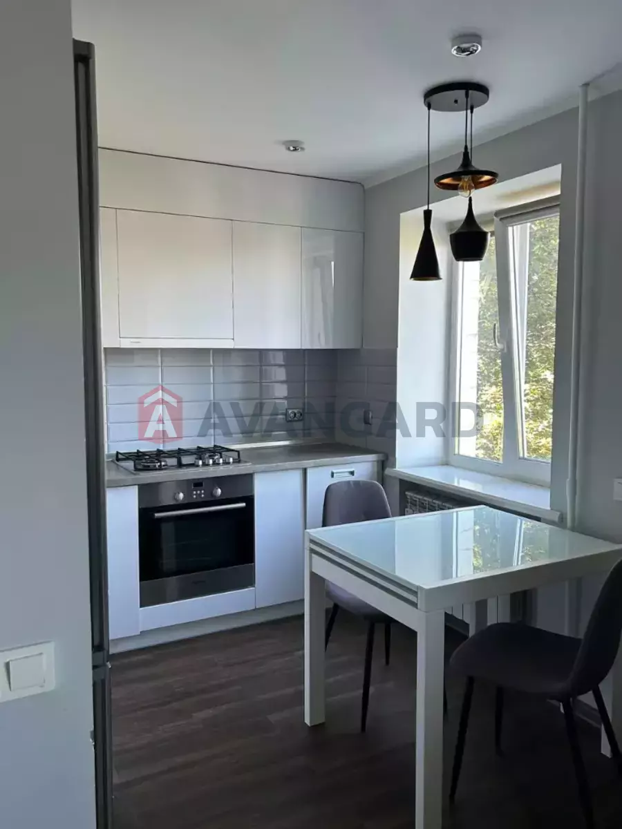 3 кім. квартира, 57/41/5 кв. м., 5/5 поверх фото 3 3 кім. квартира, 57/41/5 кв. м., 5/5 поверх фото 3