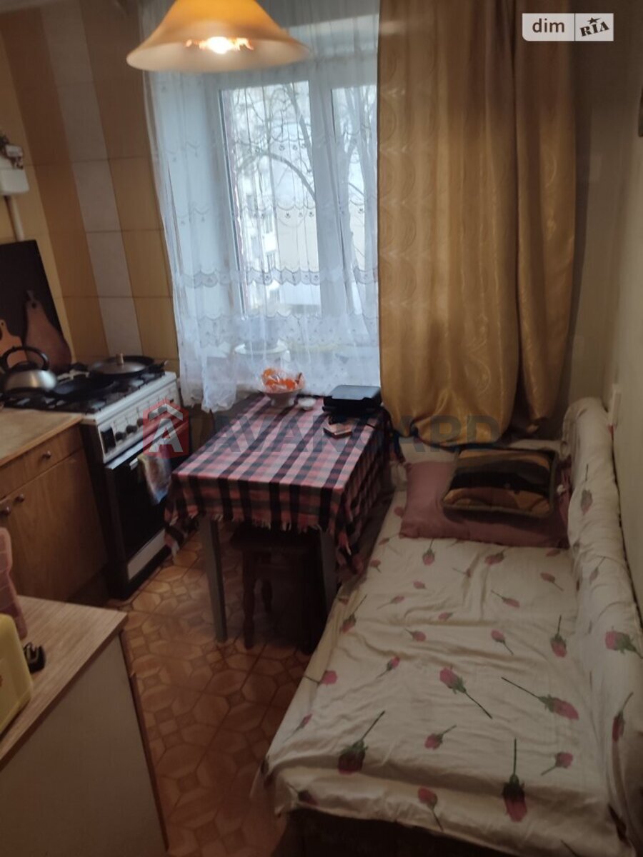 2 кім. квартира, 42/-/6 кв. м., 4/5 поверх фото 11 2 кім. квартира, 42/-/6 кв. м., 4/5 поверх фото 11