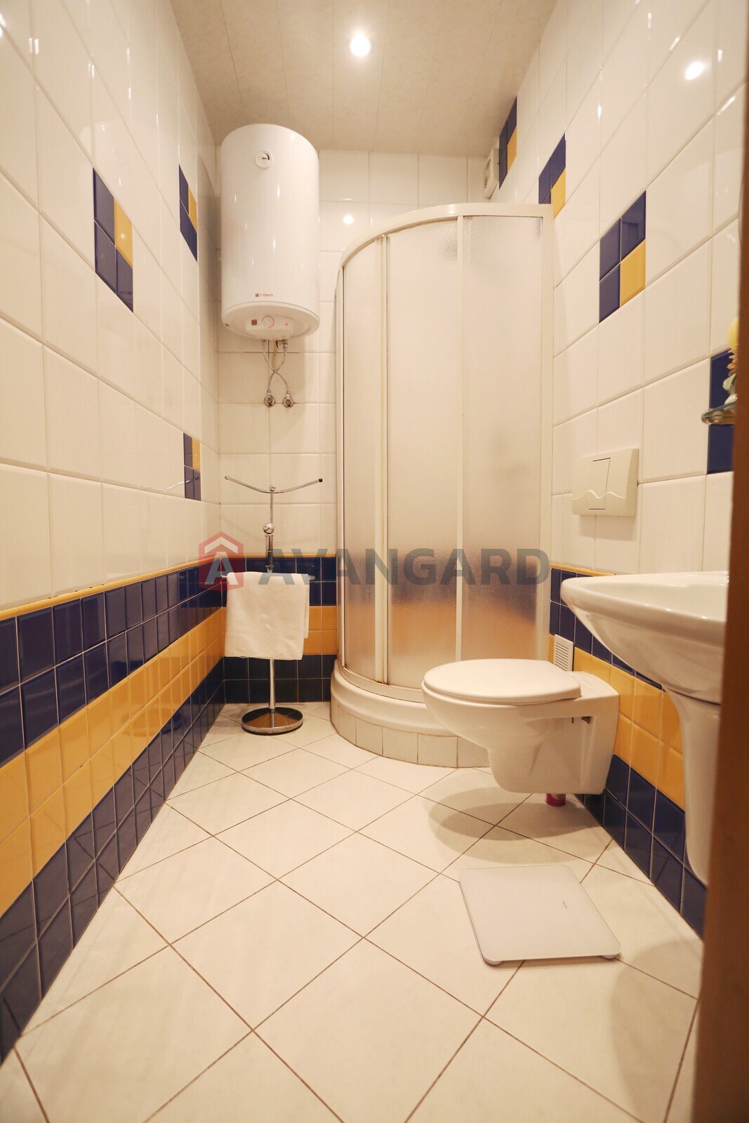 5 кім. квартира, 150/100/15 кв. м., 5/5 поверх фото 7 5 кім. квартира, 150/100/15 кв. м., 5/5 поверх фото 7