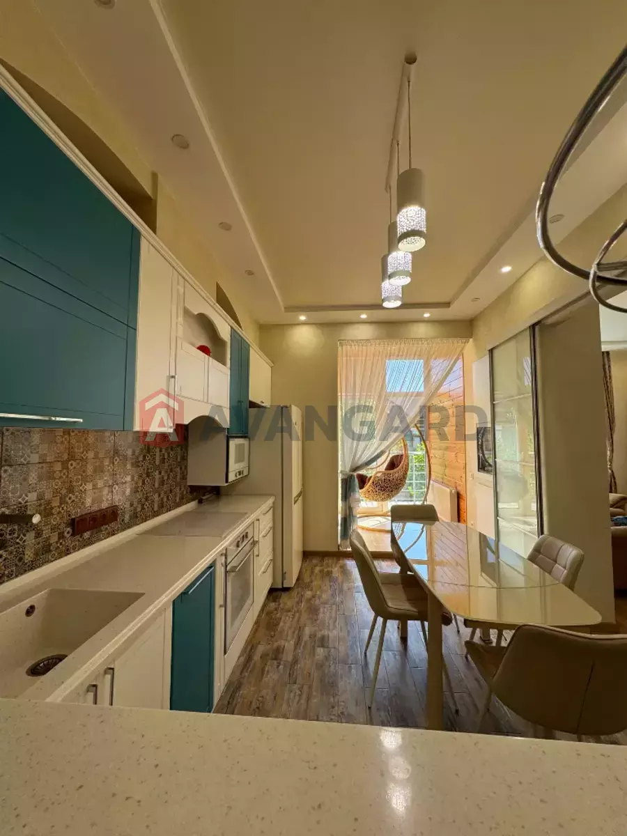 4 комн. квартира, 107/-/- кв. м., 3/6 этаж фото 1 4 комн. квартира, 107/-/- кв. м., 3/6 этаж фото 1