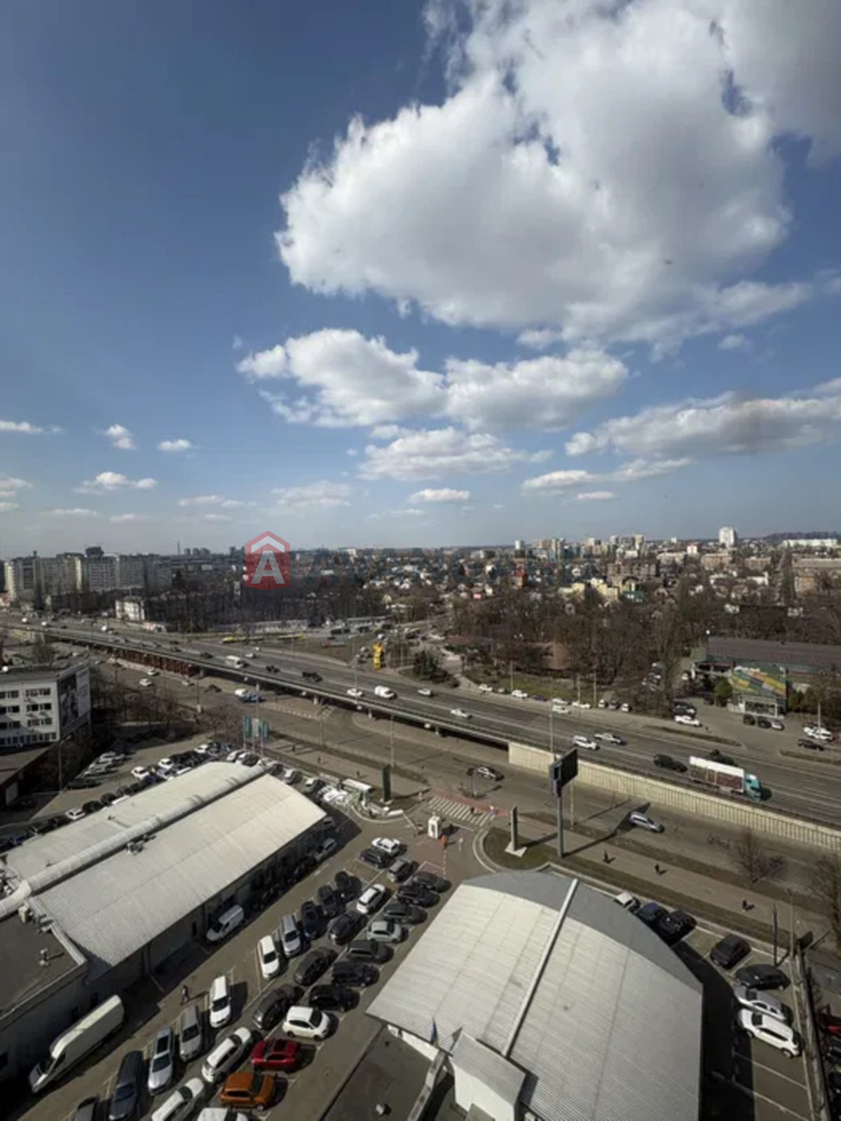 4 кім. квартира, 99/80/15 кв. м., 15/17 поверх фото 6 4 кім. квартира, 99/80/15 кв. м., 15/17 поверх фото 6