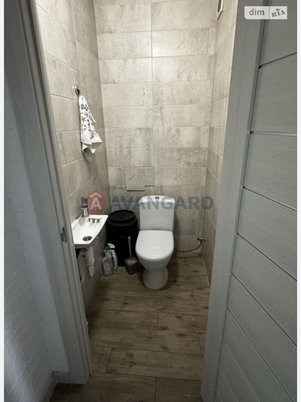 3 кім. квартира, 97/70/17 кв. м., 10/10 поверх фото 14 3 кім. квартира, 97/70/17 кв. м., 10/10 поверх фото 14