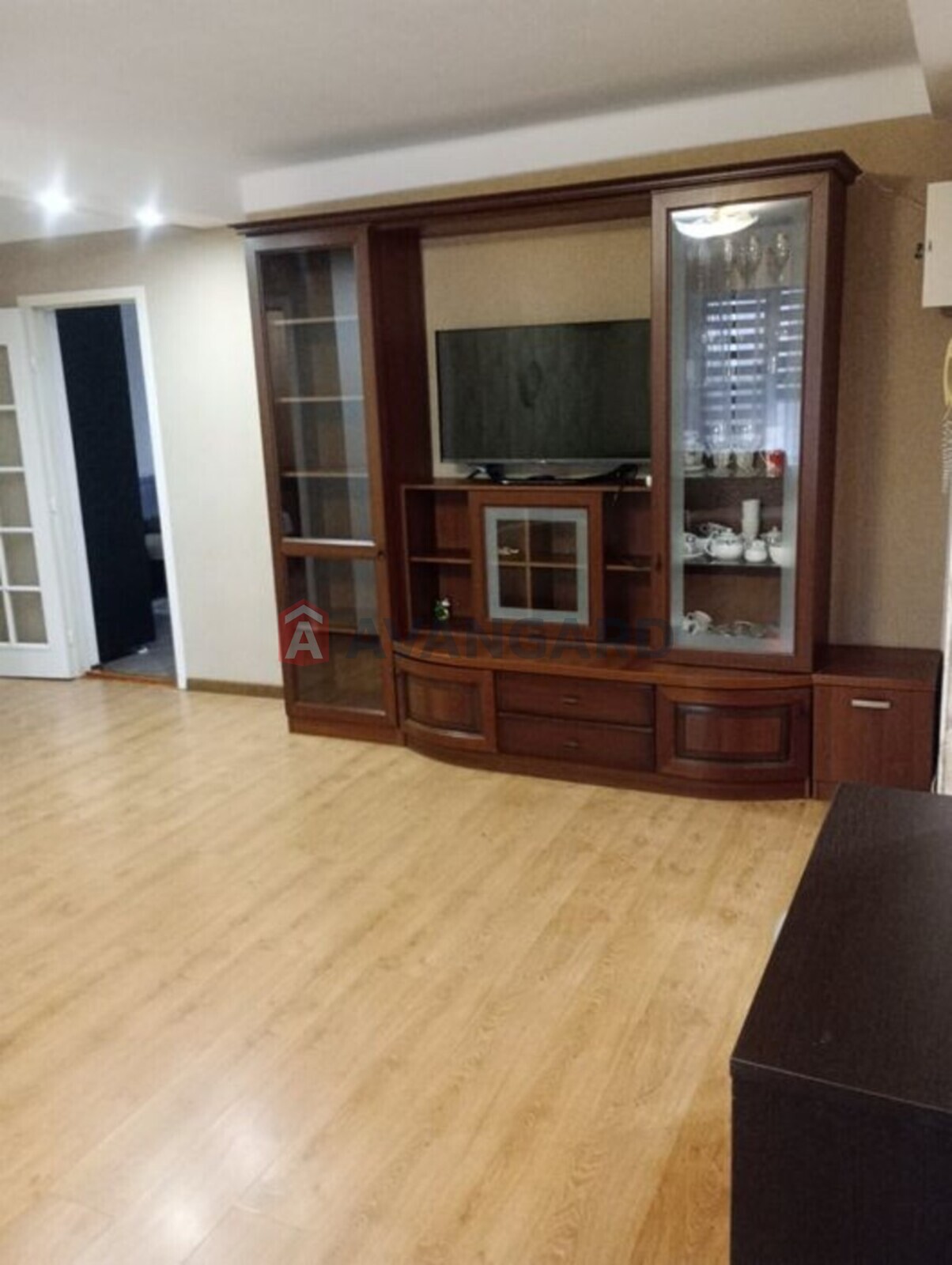 3 кім. квартира, 68/-/27 кв. м., 6/9 поверх фото 3 3 кім. квартира, 68/-/27 кв. м., 6/9 поверх фото 3