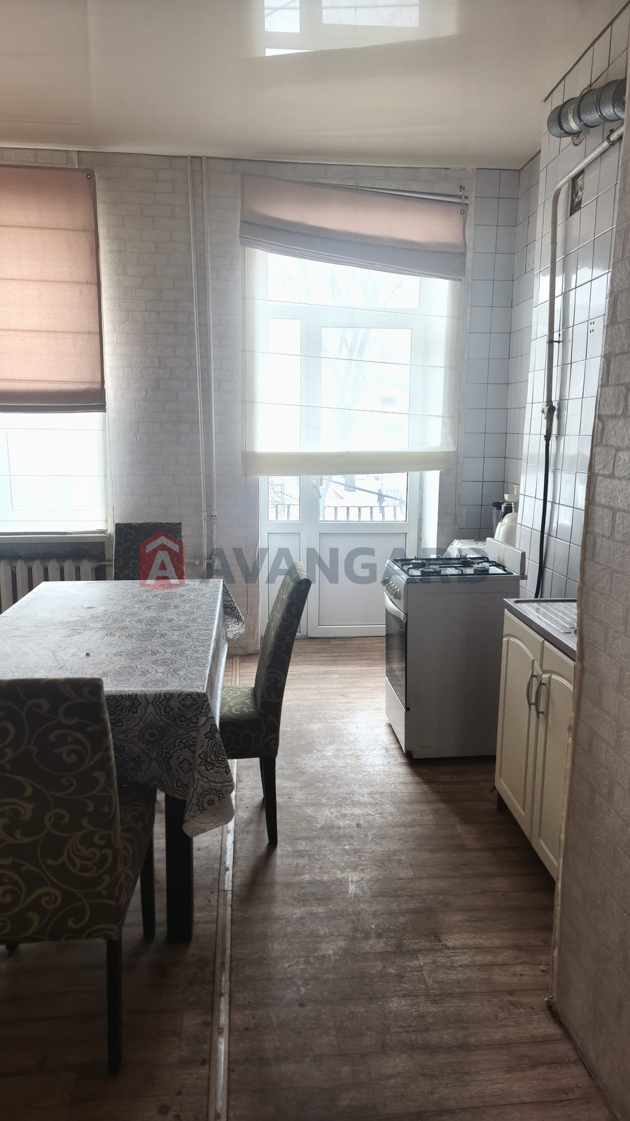 1 кім. квартира, 102/-/17 кв. м., 2/3 поверх фото 9 1 кім. квартира, 102/-/17 кв. м., 2/3 поверх фото 9