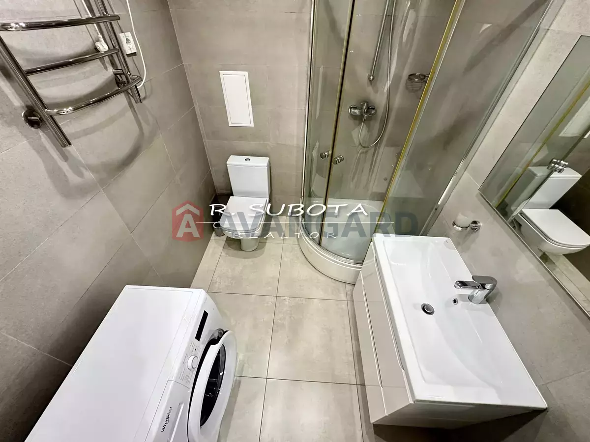 1 кім. квартира, 40/-/- кв. м., 10/12 поверх фото 7 1 кім. квартира, 40/-/- кв. м., 10/12 поверх фото 7