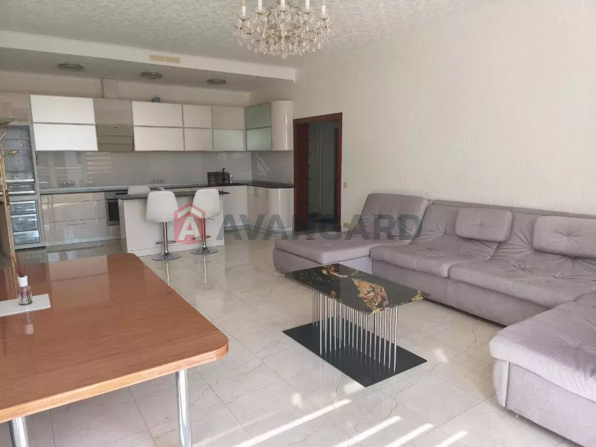 4 кім. квартира, 125/-/15 кв. м., 16/17 поверх фото 1 4 кім. квартира, 125/-/15 кв. м., 16/17 поверх фото 1