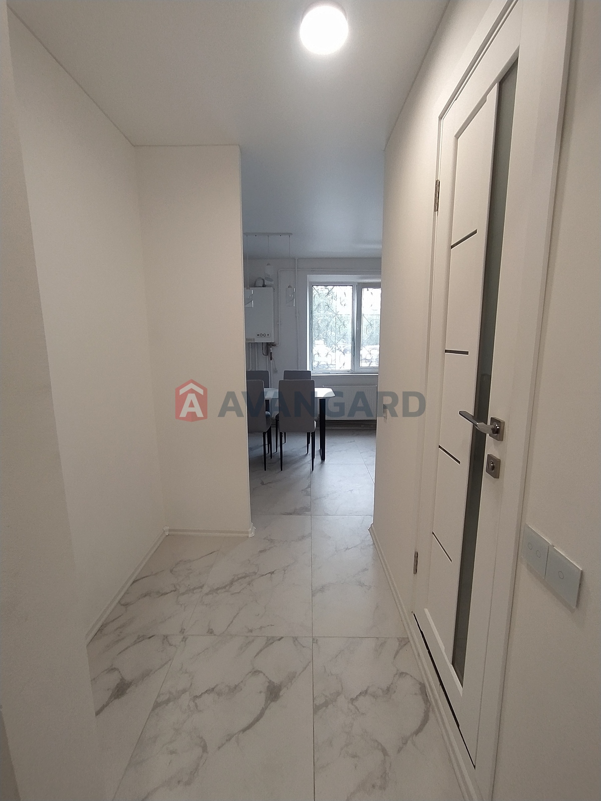 3 кім. квартира, 73/-/10 кв. м., 1/10 поверх фото 8 3 кім. квартира, 73/-/10 кв. м., 1/10 поверх фото 8