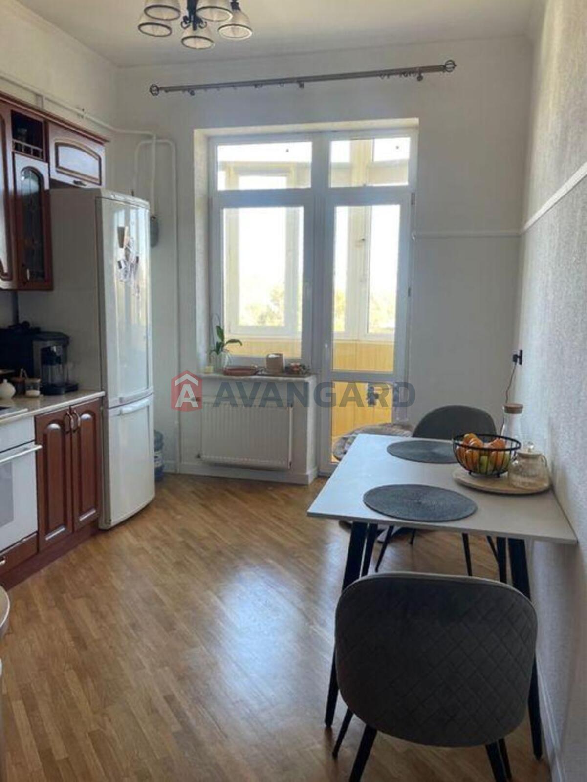 4 комн. квартира, 133/-/12 кв. м., 6/6 этаж фото 4 4 комн. квартира, 133/-/12 кв. м., 6/6 этаж фото 4