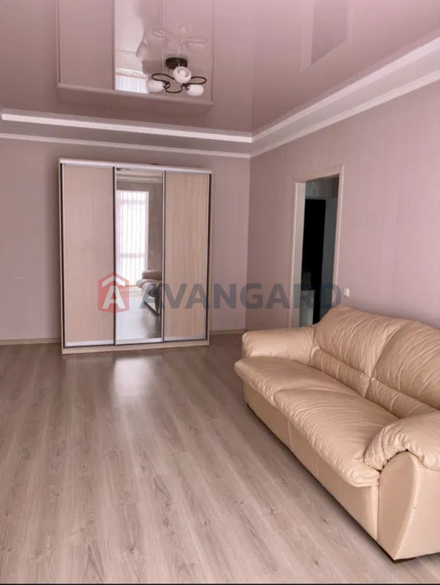 1 комн. квартира, 42/-/10 кв. м., 7/10 этаж фото 1 1 комн. квартира, 42/-/10 кв. м., 7/10 этаж фото 1