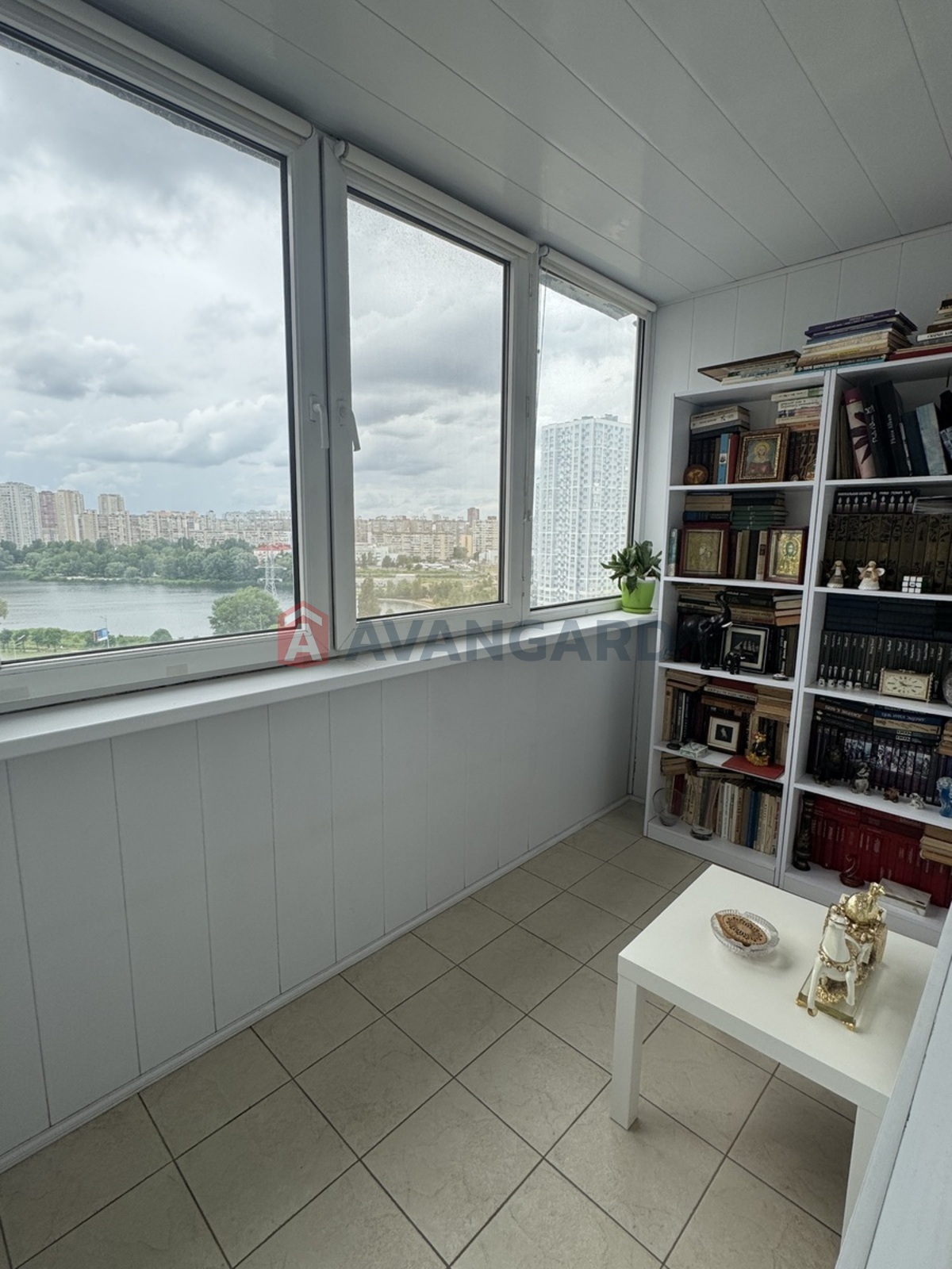 3 кім. квартира, 104/51/14 кв. м., 13/16 поверх фото 8 3 кім. квартира, 104/51/14 кв. м., 13/16 поверх фото 8