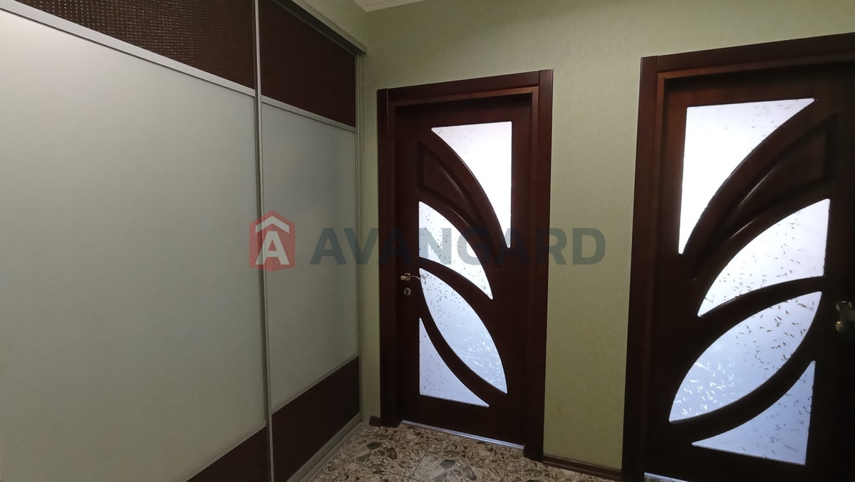 4 комн. квартира, 125/-/- кв. м., 4/10 этаж фото 8 4 комн. квартира, 125/-/- кв. м., 4/10 этаж фото 8