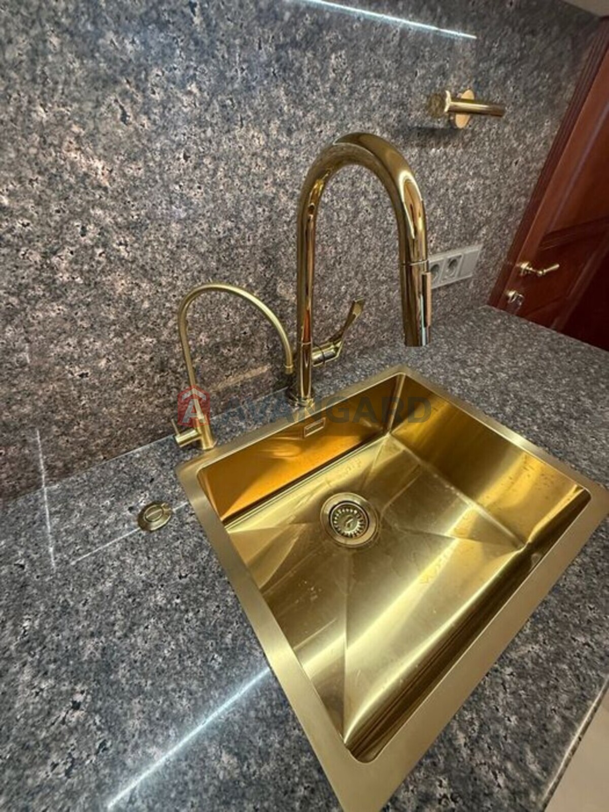 3 кім. квартира, 106/-/106 кв. м., 1/5 поверх фото 17 3 кім. квартира, 106/-/106 кв. м., 1/5 поверх фото 17