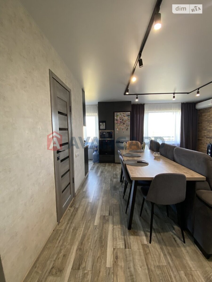 3 кім. квартира, 69/-/15 кв. м., 8/9 поверх фото 4 3 кім. квартира, 69/-/15 кв. м., 8/9 поверх фото 4