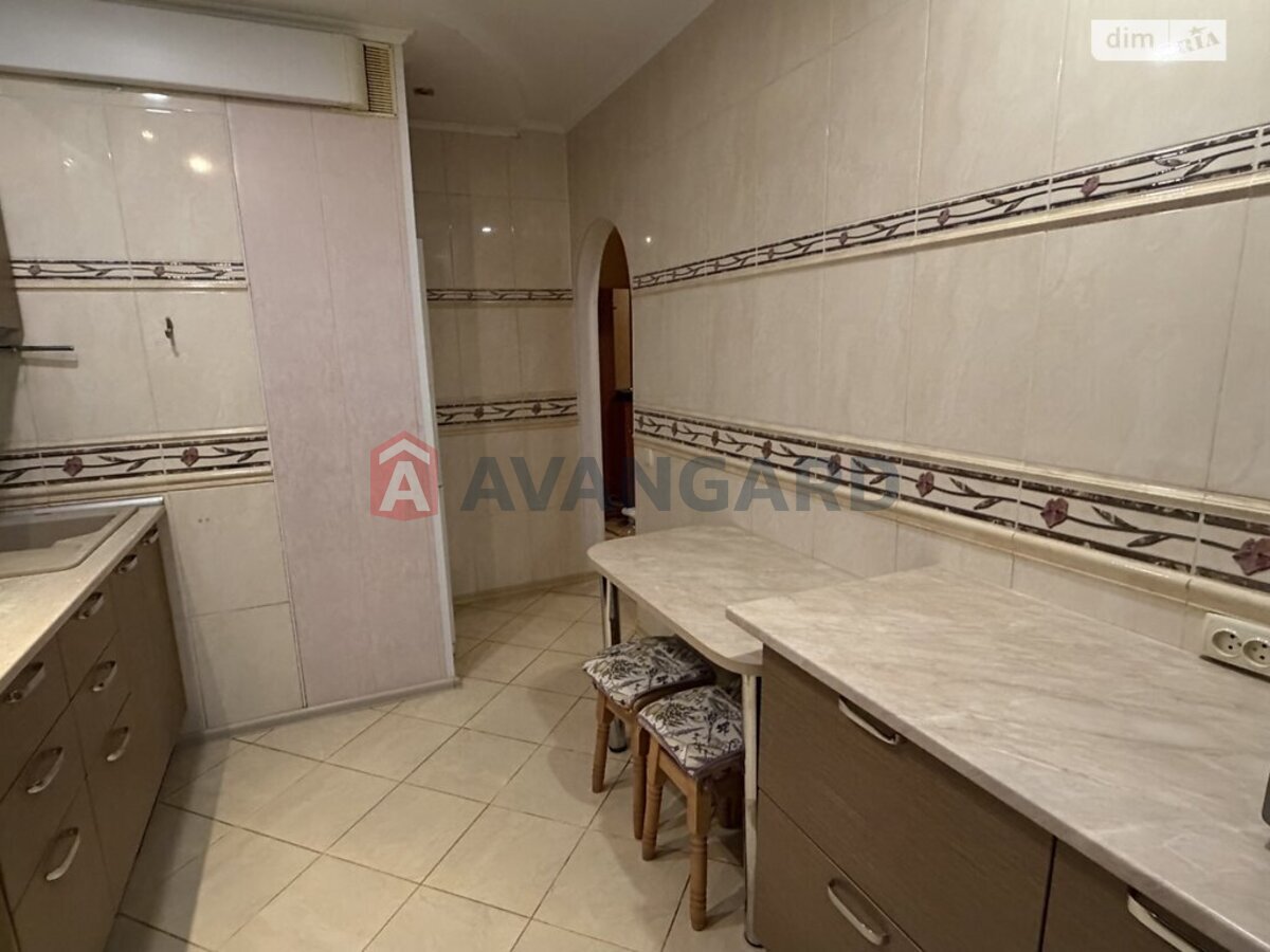 3 кім. квартира, 64/-/9 кв. м., 6/9 поверх фото 7 3 кім. квартира, 64/-/9 кв. м., 6/9 поверх фото 7