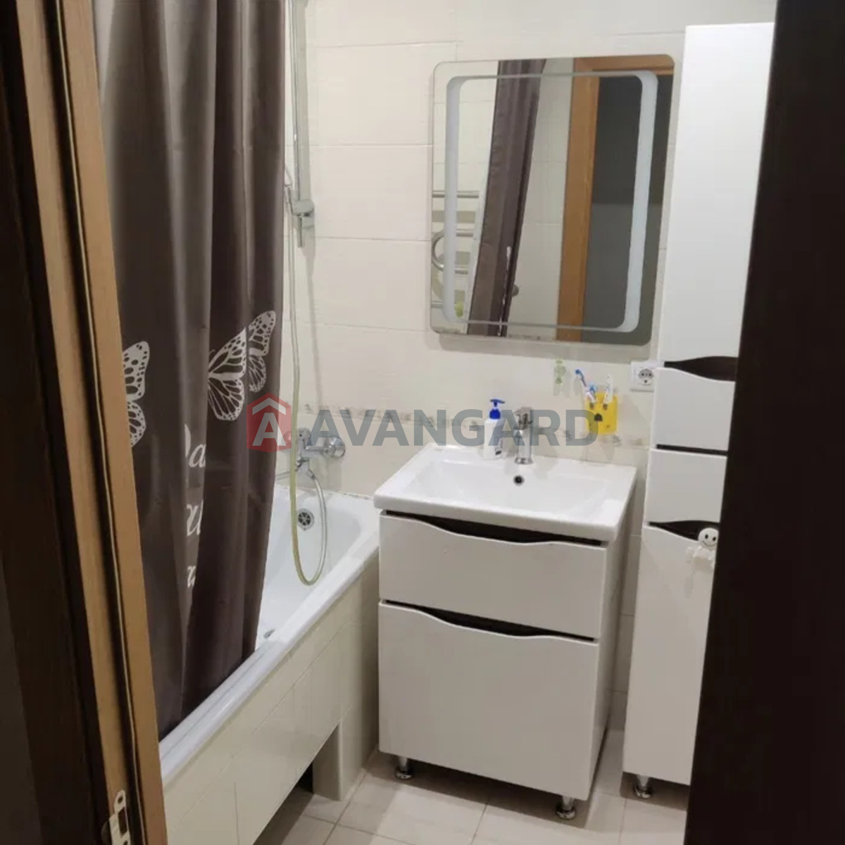 3 кім. квартира, 76/-/11 кв. м., 4/16 поверх фото 9 3 кім. квартира, 76/-/11 кв. м., 4/16 поверх фото 9