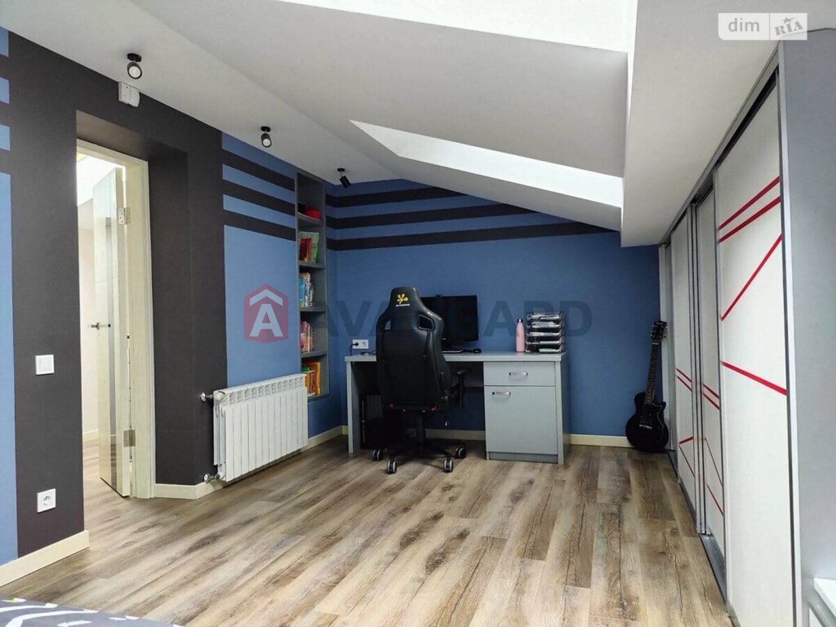 4 кім. квартира, 127/-/13 кв. м., 8/10 поверх фото 7 4 кім. квартира, 127/-/13 кв. м., 8/10 поверх фото 7