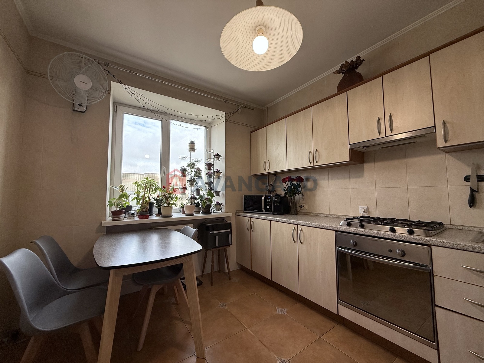 3 кім. квартира, 92/-/10 кв. м., 15/16 поверх фото 1 3 кім. квартира, 92/-/10 кв. м., 15/16 поверх фото 1