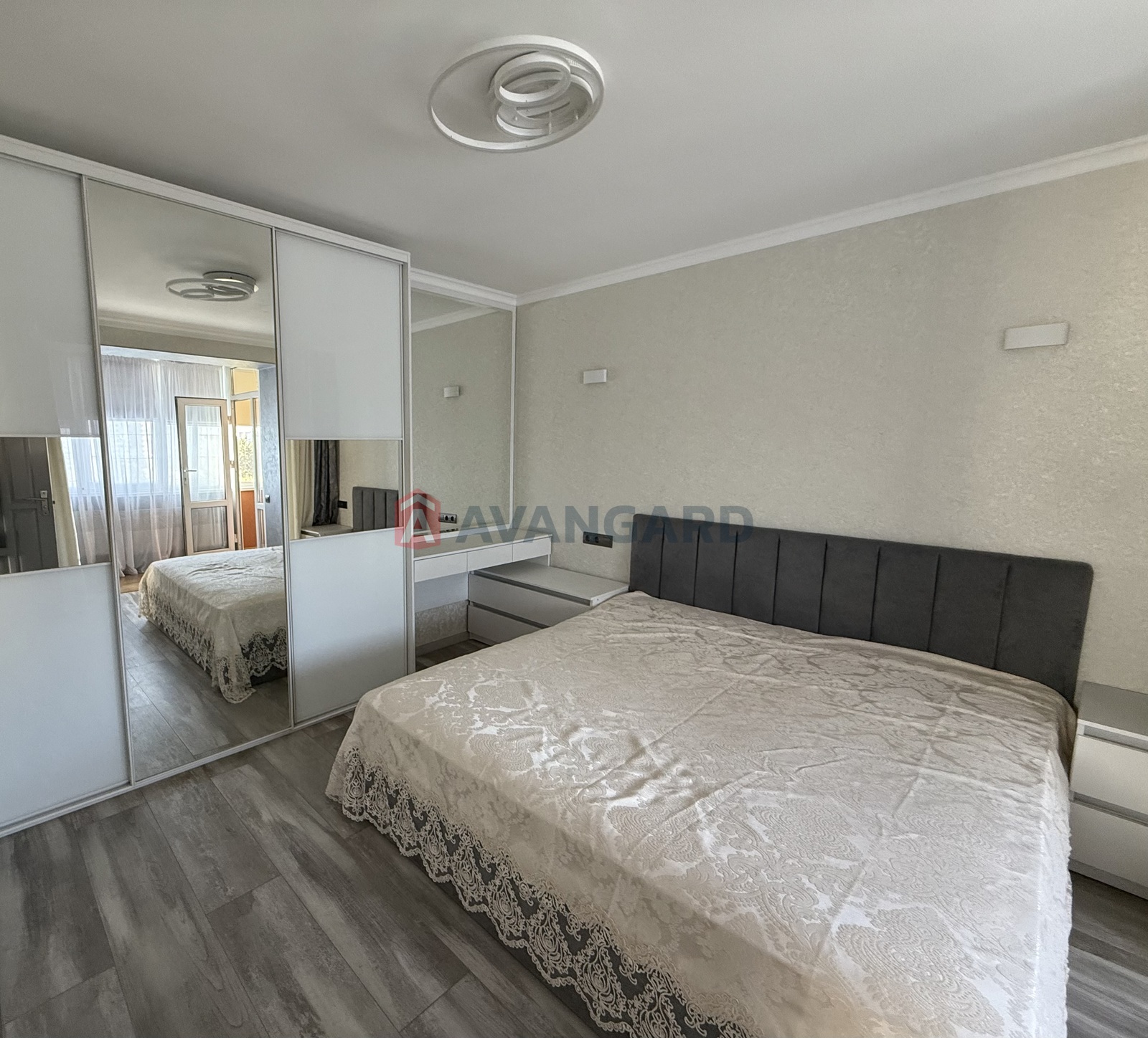 3 кім. квартира, 106/-/19 кв. м., 7/10 поверх фото 3 3 кім. квартира, 106/-/19 кв. м., 7/10 поверх фото 3