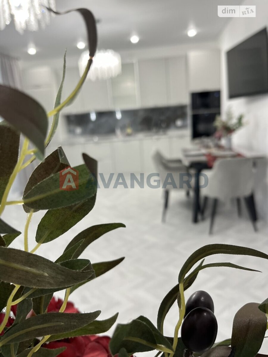 3 кім. квартира, 81/50/29 кв. м., 2/8 поверх фото 14 3 кім. квартира, 81/50/29 кв. м., 2/8 поверх фото 14