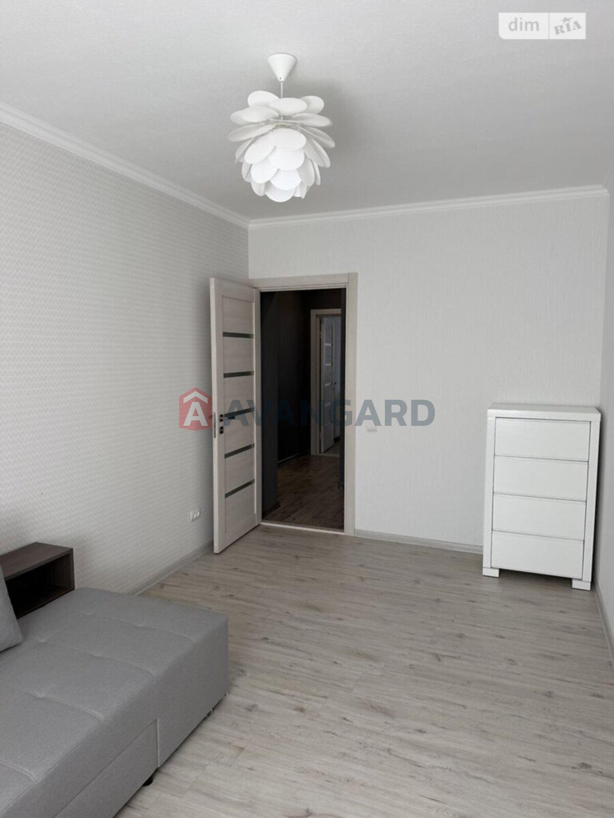 3 комн. квартира, 90/-/- кв. м., 8/10 этаж фото 4 3 комн. квартира, 90/-/- кв. м., 8/10 этаж фото 4