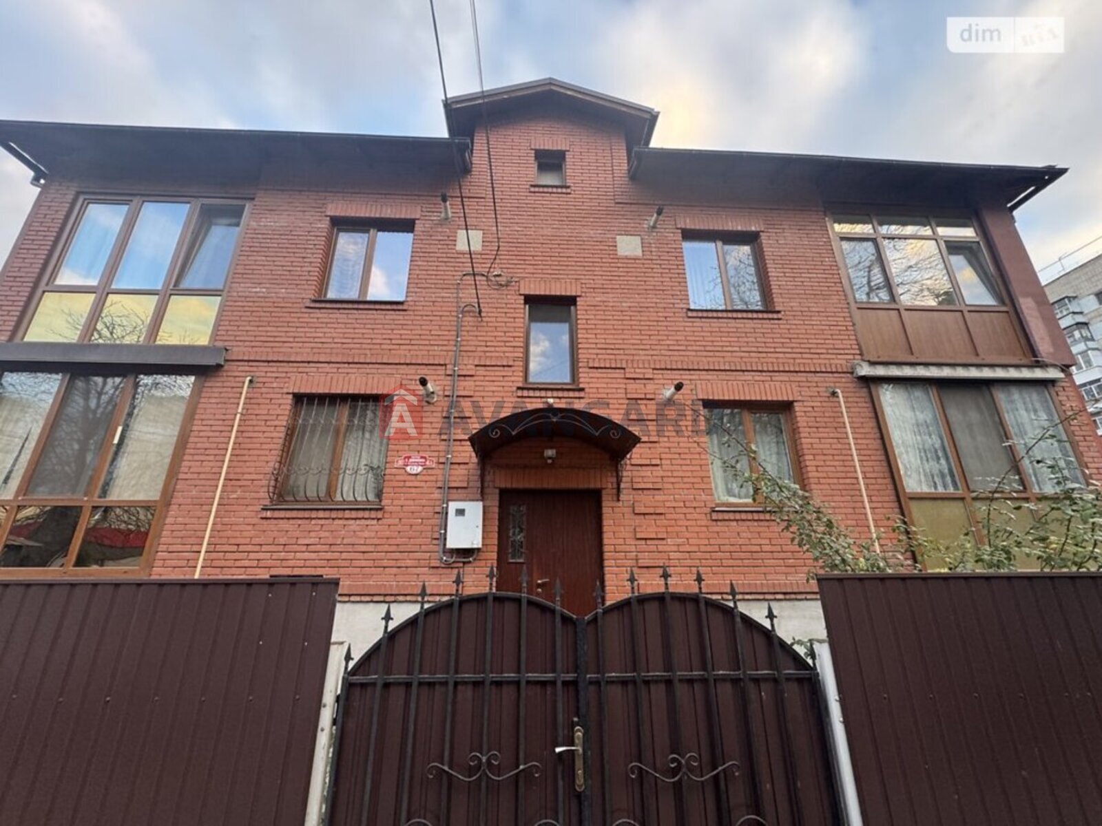 1 кім. квартира, 34/13/7 кв. м., 2/2 поверх фото 8 1 кім. квартира, 34/13/7 кв. м., 2/2 поверх фото 8