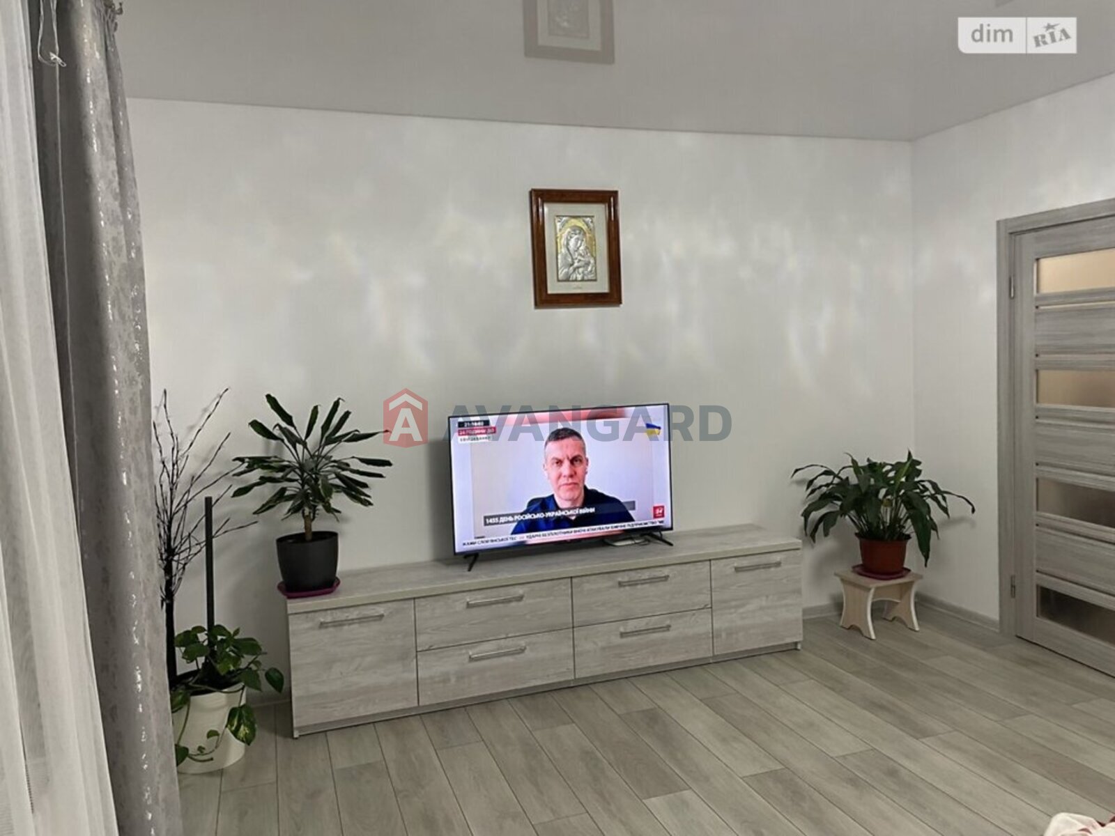 2 кім. квартира, 71/38/11 кв. м., 4/10 поверх фото 3 2 кім. квартира, 71/38/11 кв. м., 4/10 поверх фото 3