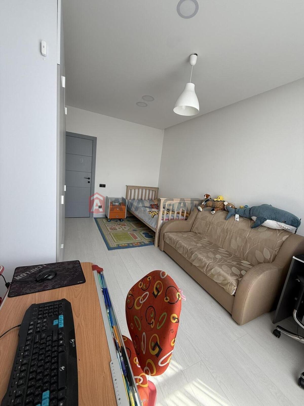 3 кім. квартира, 89/60/18 кв. м., 9/9 поверх фото 8 3 кім. квартира, 89/60/18 кв. м., 9/9 поверх фото 8