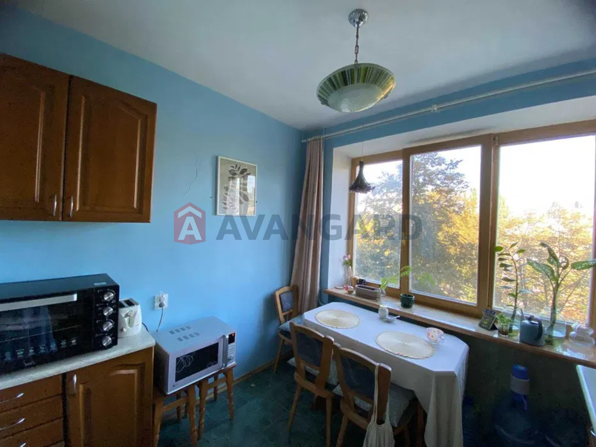 4 кім. квартира, 93/-/8 кв. м., 5/9 поверх фото 11 4 кім. квартира, 93/-/8 кв. м., 5/9 поверх фото 11