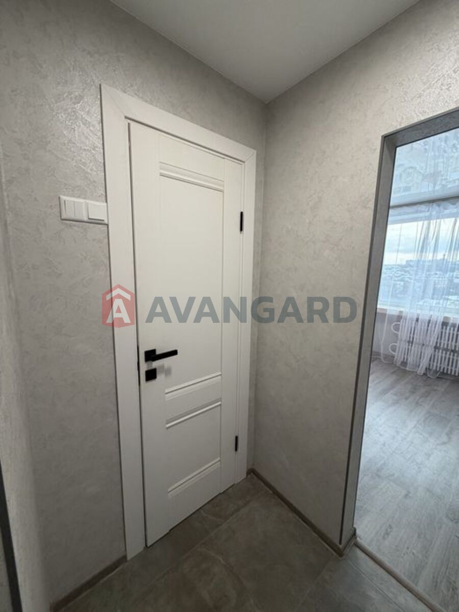 1 кім. квартира, 26/-/173 кв. м., 8/9 поверх фото 4 1 кім. квартира, 26/-/173 кв. м., 8/9 поверх фото 4