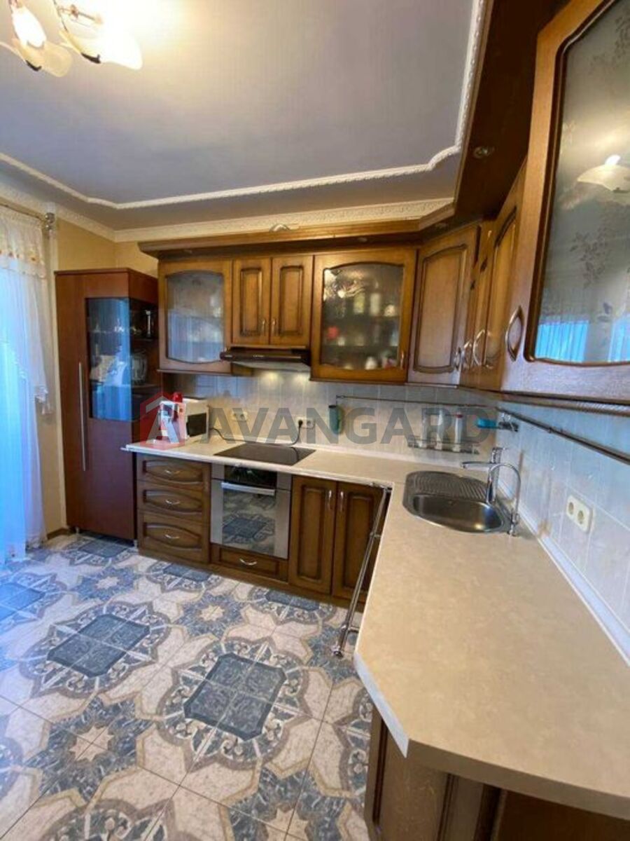 3 кім. квартира, 103/-/11 кв. м., 4/10 поверх фото 6 3 кім. квартира, 103/-/11 кв. м., 4/10 поверх фото 6