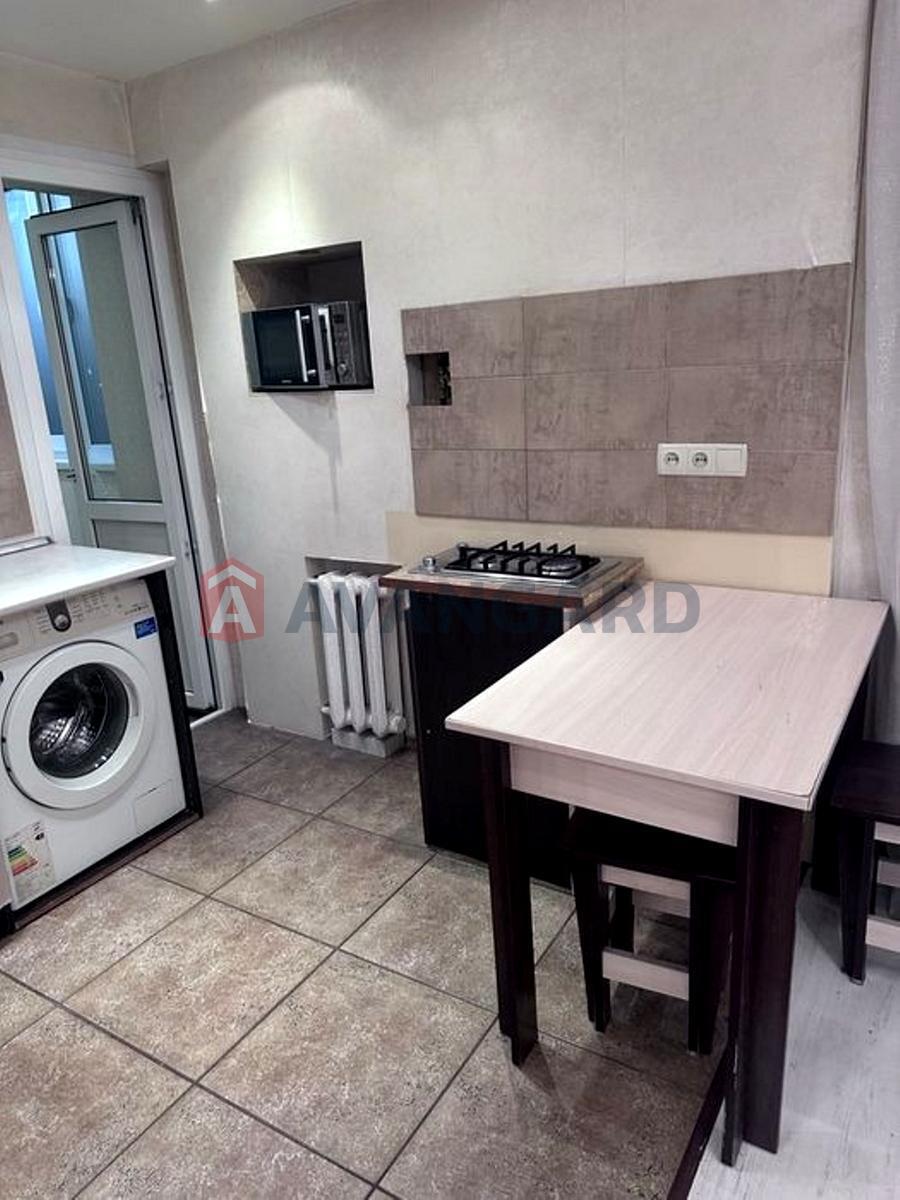 1 кім. квартира, 23 / 10 / 8 м? кв. м., 8/9 поверх фото 7 1 кім. квартира, 23 / 10 / 8 м? кв. м., 8/9 поверх фото 7