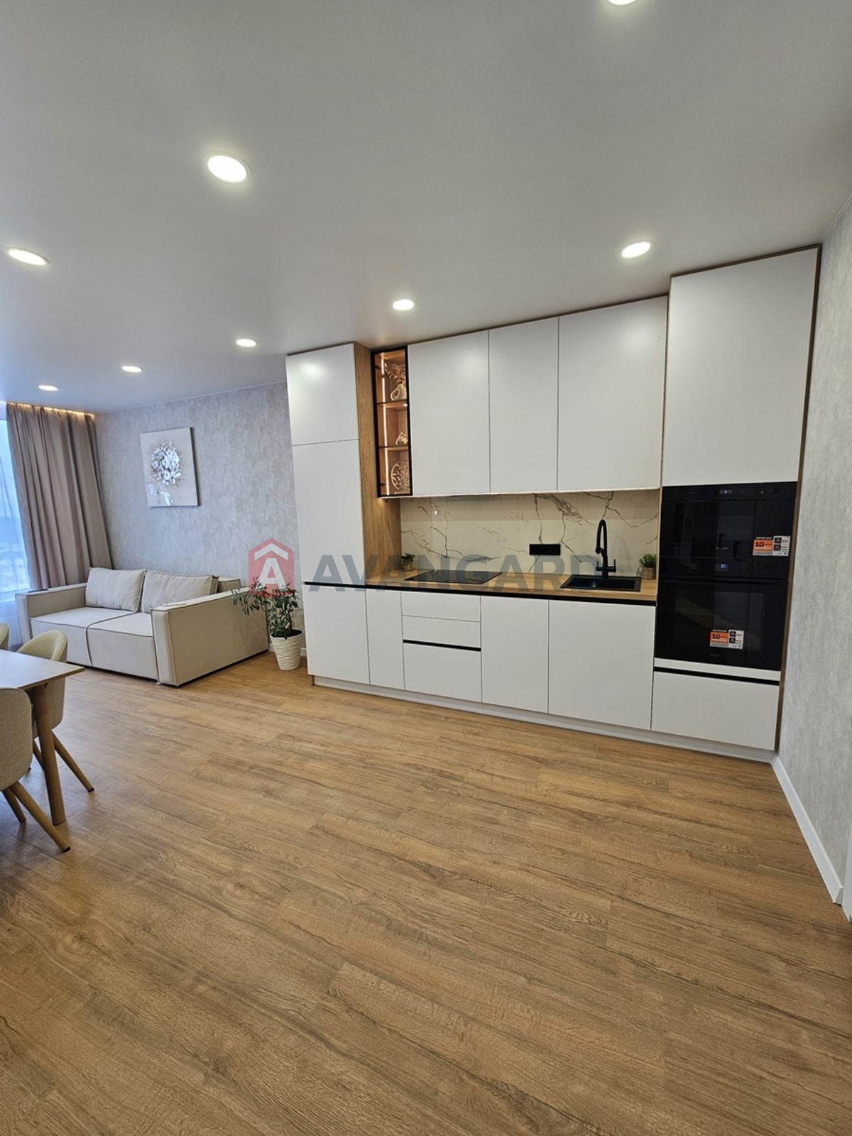 1 кім. квартира, 43/13/21 кв. м., 17/20 поверх фото 4 1 кім. квартира, 43/13/21 кв. м., 17/20 поверх фото 4