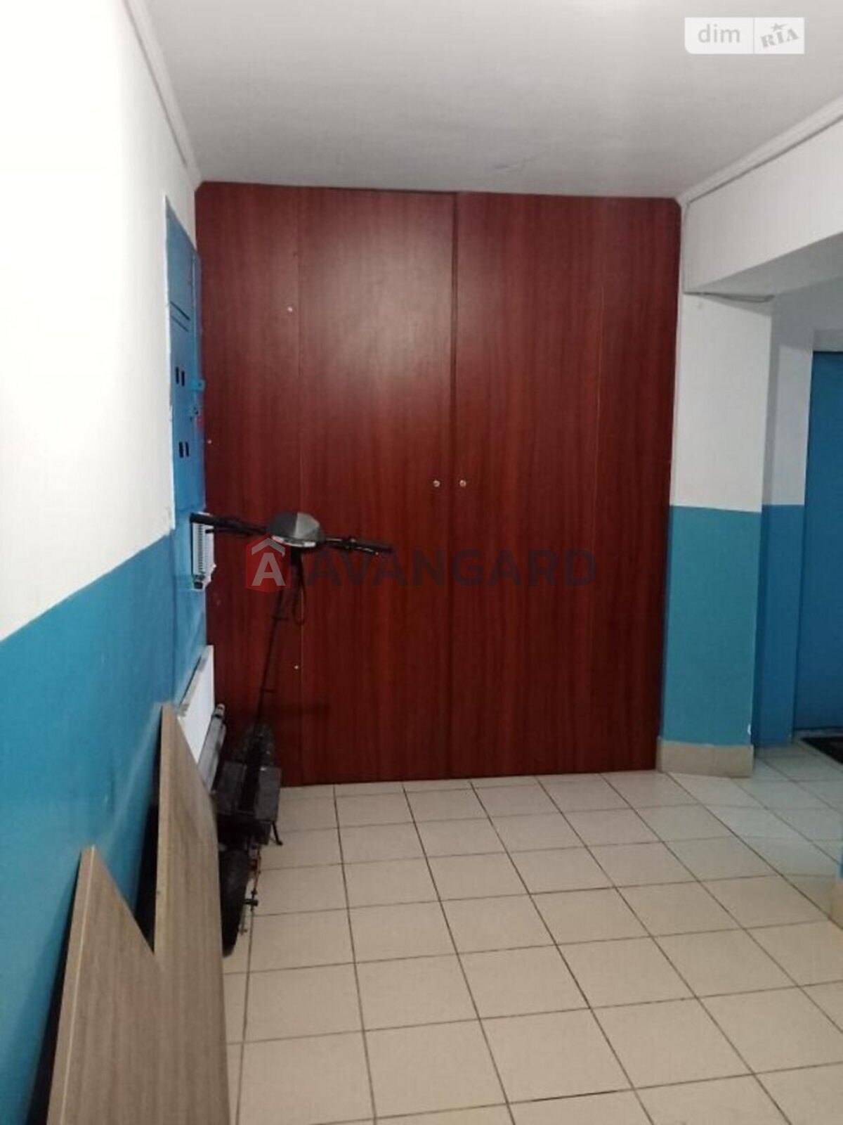 2 кім. квартира, 75/-/- кв. м., 8/10 поверх фото 25 2 кім. квартира, 75/-/- кв. м., 8/10 поверх фото 25