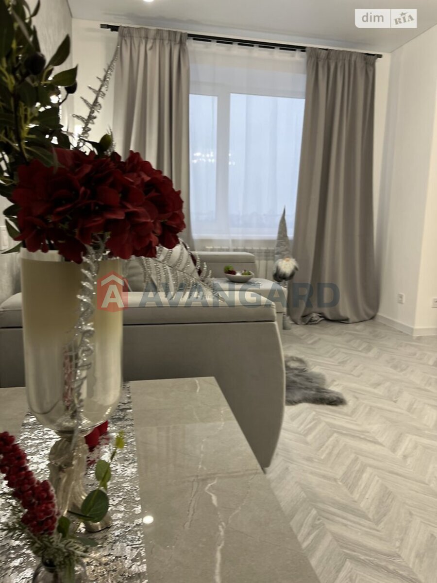 3 кім. квартира, 81/50/29 кв. м., 2/8 поверх фото 10 3 кім. квартира, 81/50/29 кв. м., 2/8 поверх фото 10