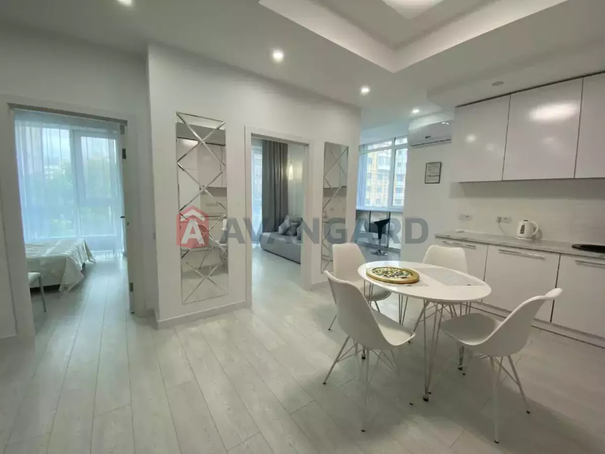 3 кім. квартира, 71/-/30 кв. м., 2/25 поверх фото 1 3 кім. квартира, 71/-/30 кв. м., 2/25 поверх фото 1