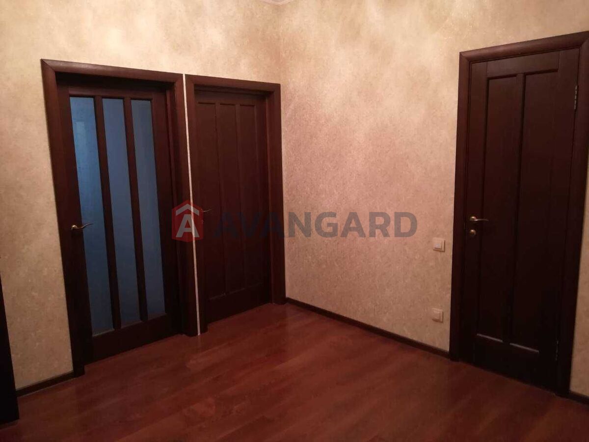 3 кім. квартира, 93/-/17 кв. м., 7/8 поверх фото 3 3 кім. квартира, 93/-/17 кв. м., 7/8 поверх фото 3