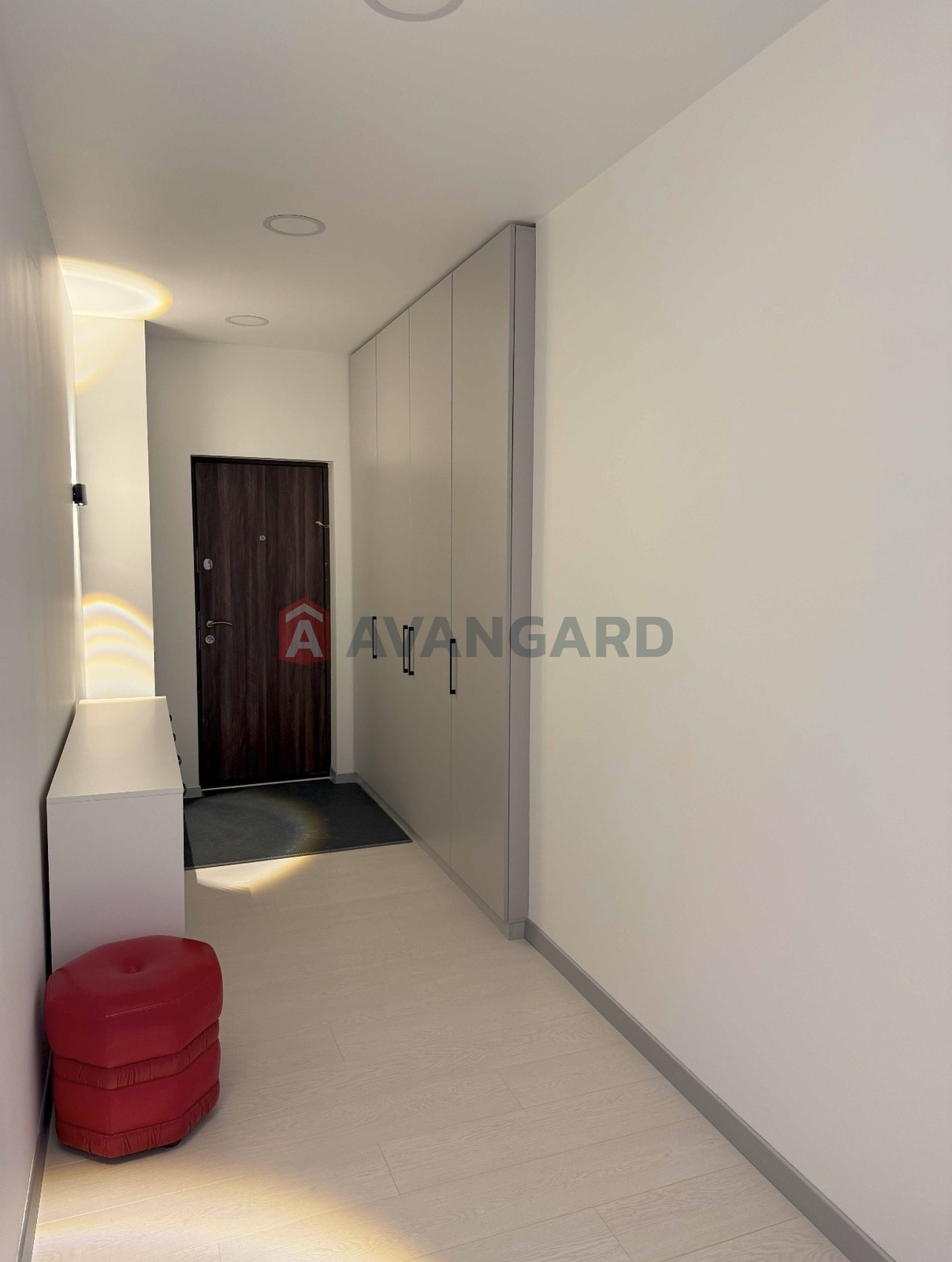 3 кім. квартира, 90/69/18 кв. м., 9/9 поверх фото 12 3 кім. квартира, 90/69/18 кв. м., 9/9 поверх фото 12