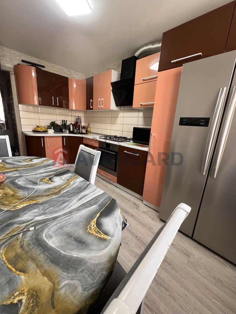 4 кім. квартира, 84/-/12 кв. м., 6/9 поверх фото 2 4 кім. квартира, 84/-/12 кв. м., 6/9 поверх фото 2