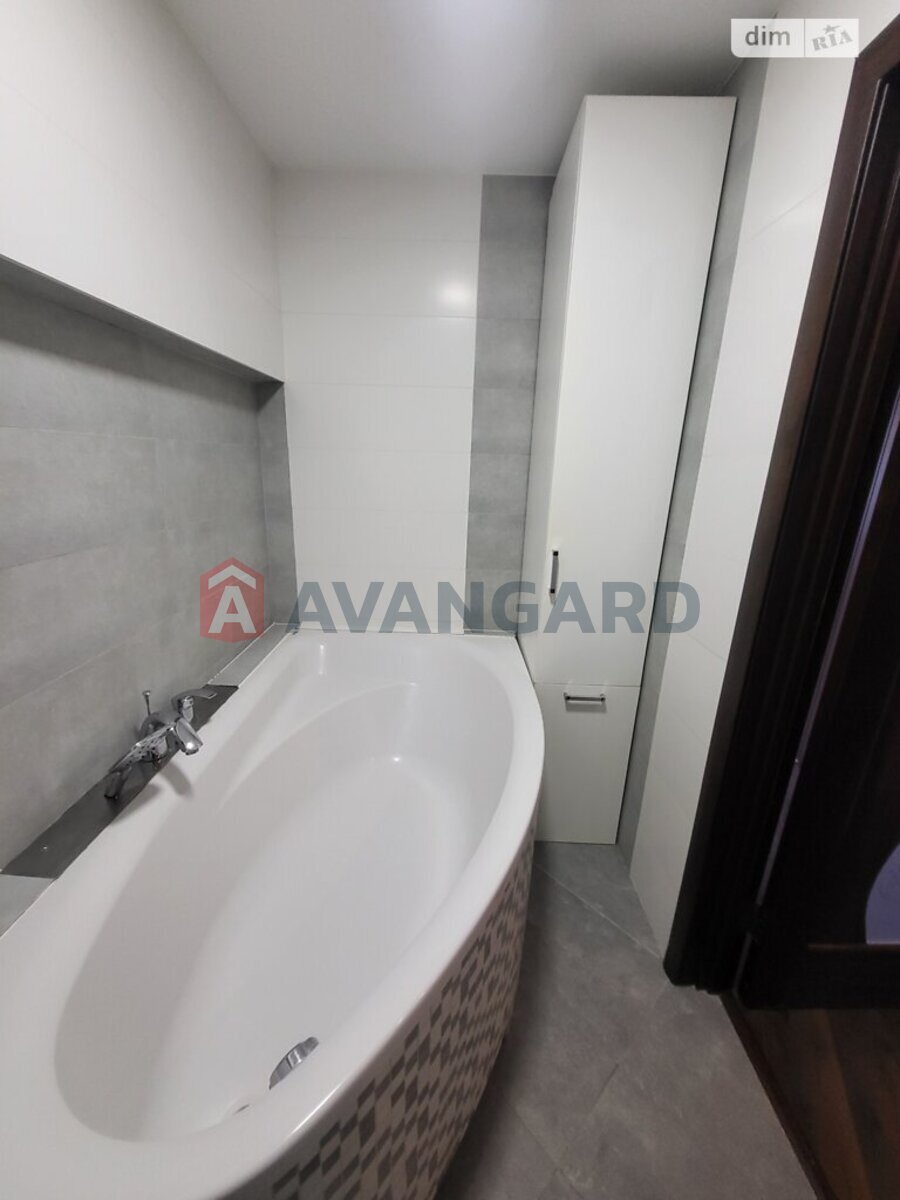 3 комн. квартира, 90/45/10 кв. м., 6/9 этаж фото 12 3 комн. квартира, 90/45/10 кв. м., 6/9 этаж фото 12