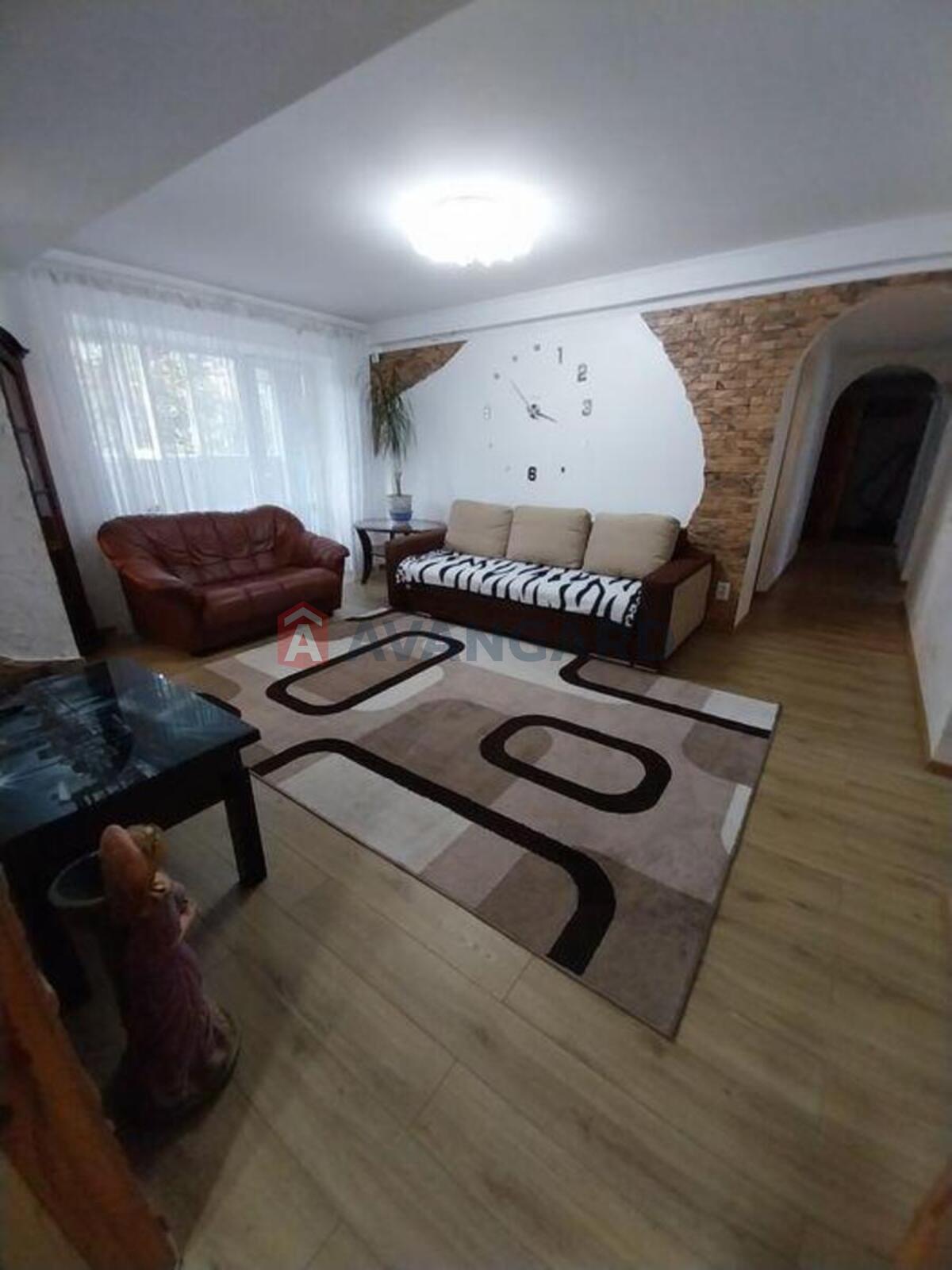 5 комн. квартира, 110/-/6 кв. м., 3/5 этаж фото 1 5 комн. квартира, 110/-/6 кв. м., 3/5 этаж фото 1