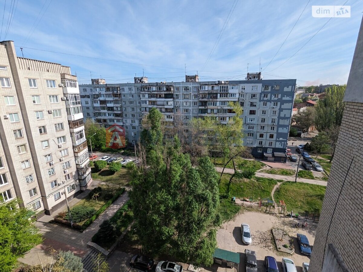 3 кім. квартира, 66/42/8 кв. м., 9/12 поверх фото 10 3 кім. квартира, 66/42/8 кв. м., 9/12 поверх фото 10