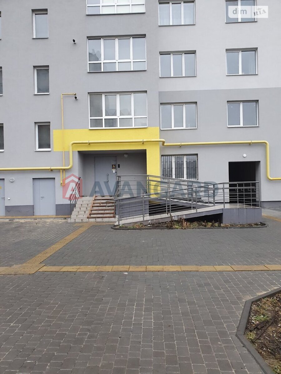 3 кім. квартира, 87/30/33 кв. м., 1/10 поверх фото 4 3 кім. квартира, 87/30/33 кв. м., 1/10 поверх фото 4