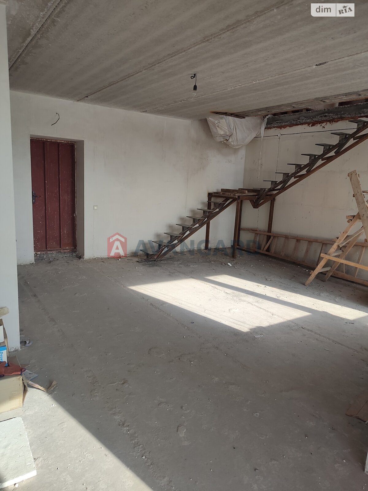 4 кім. квартира, 194/-/- кв. м., 9/10 поверх фото 14 4 кім. квартира, 194/-/- кв. м., 9/10 поверх фото 14